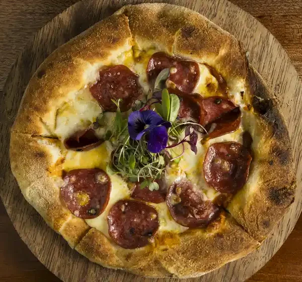 Salame Pizza